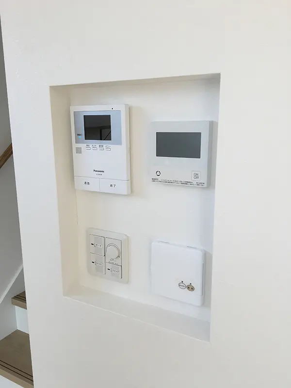 ニッチをつけて操作盤をまとめてみた